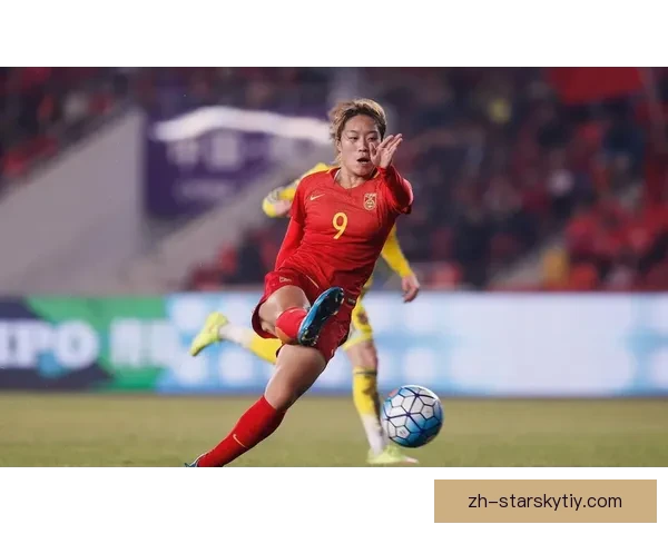 中国女足2-0卫冕首战险些爆冷